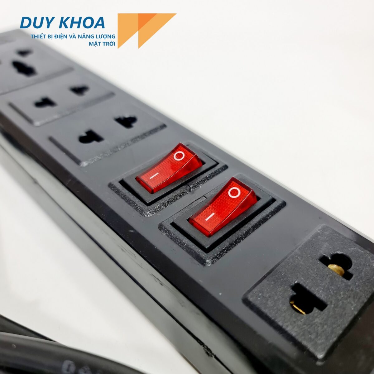 Ổ Cắm Điện 6 Cửa 2 Công tắc Màu Đen Vinamax - Ảnh 4