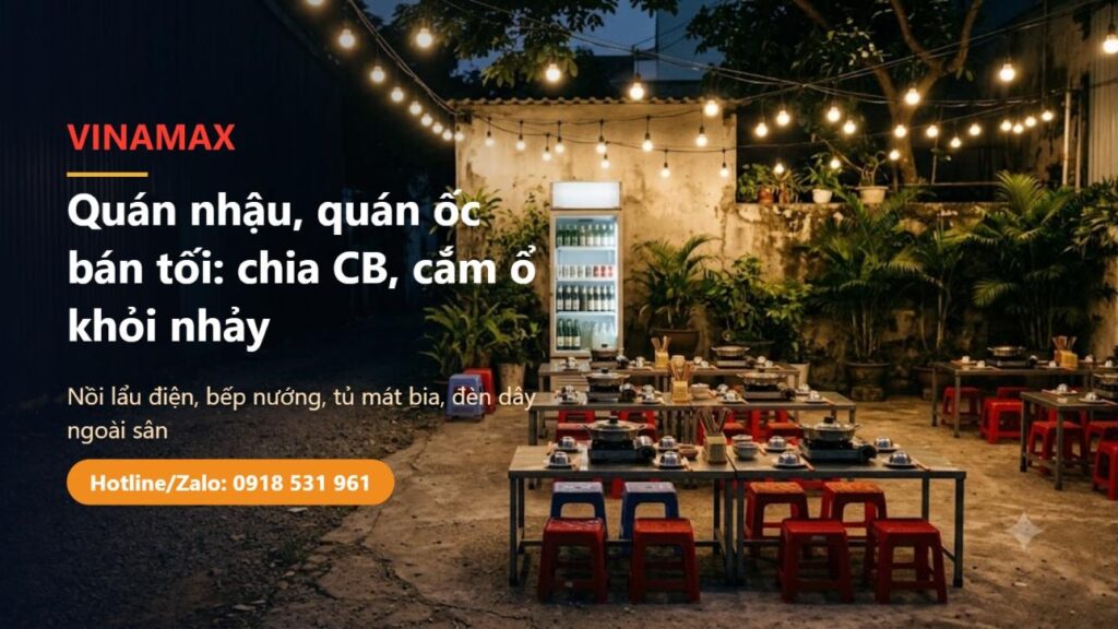 Sân quán nhậu buổi tối với bàn thấp, nồi lẩu điện và dây đèn bóng tròn treo trên cao